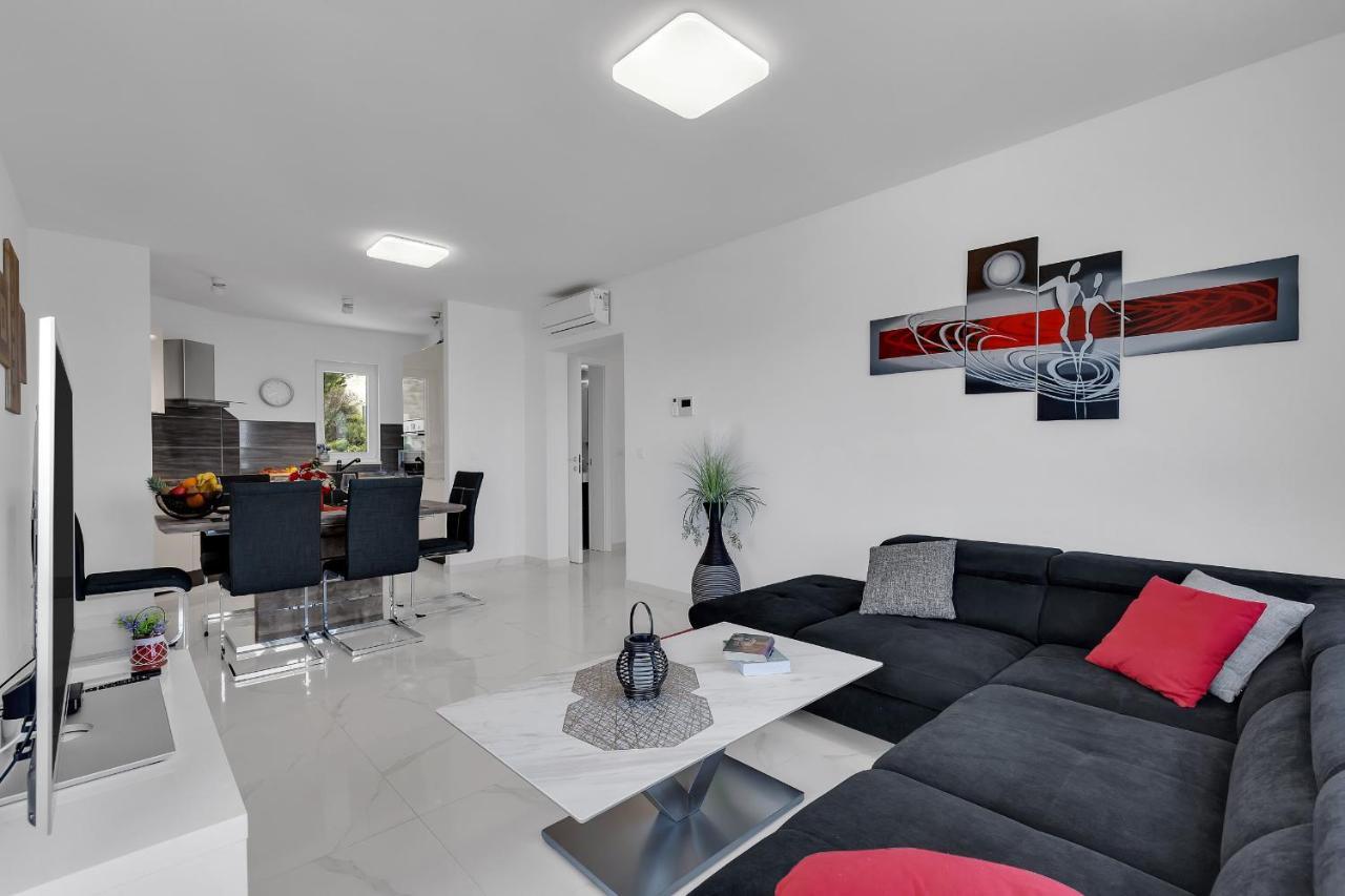 Apartment Navis, Sea View Makarska Exterior photo