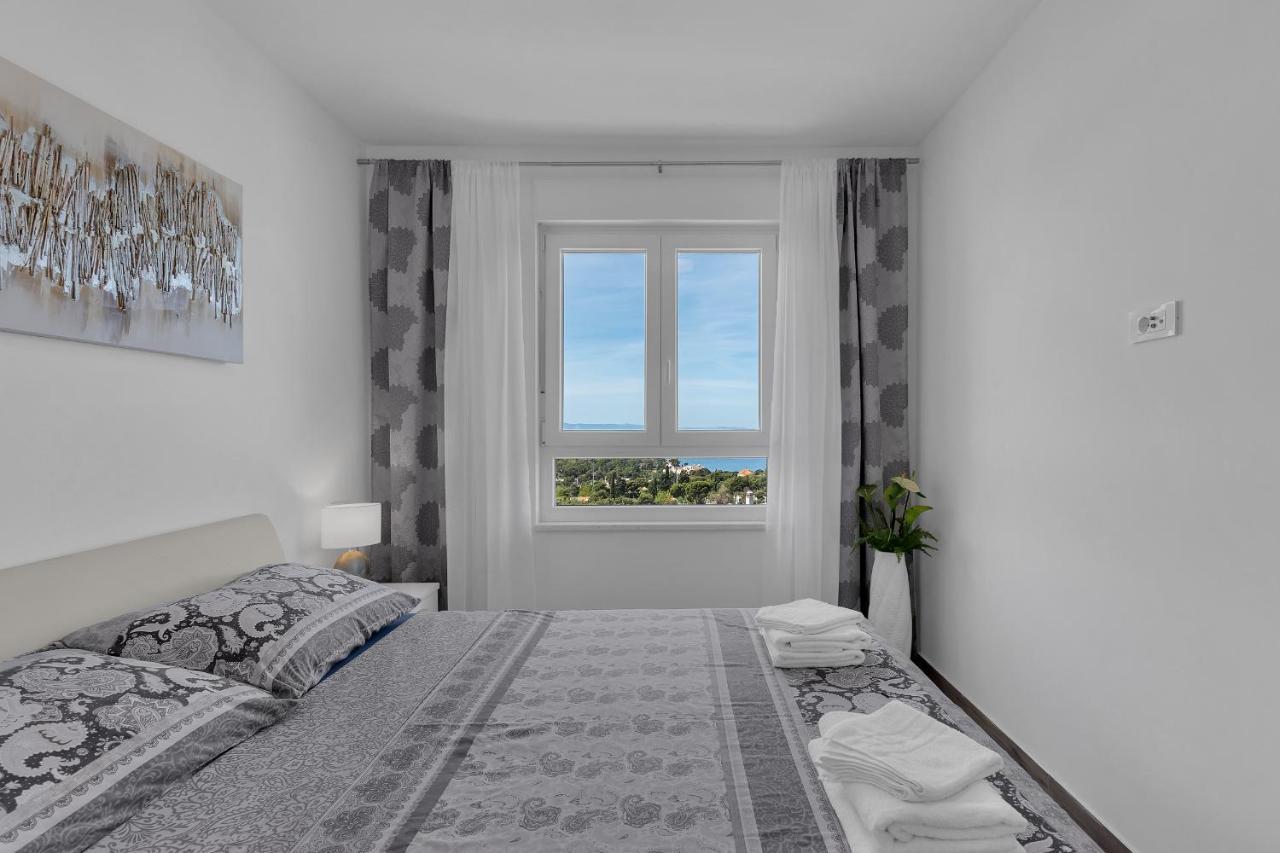 Apartment Navis, Sea View Makarska Exterior photo