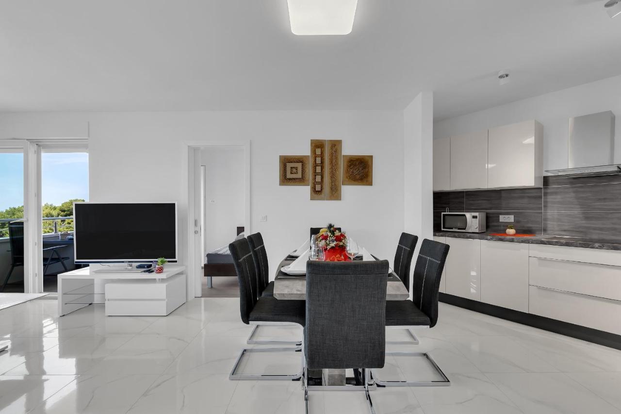 Apartment Navis, Sea View Makarska Exterior photo