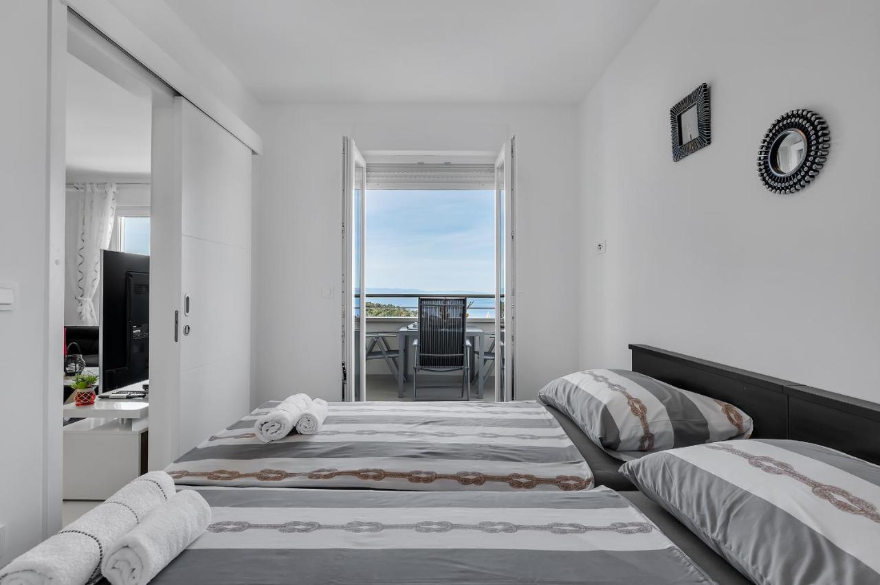 Apartment Navis, Sea View Makarska Exterior photo